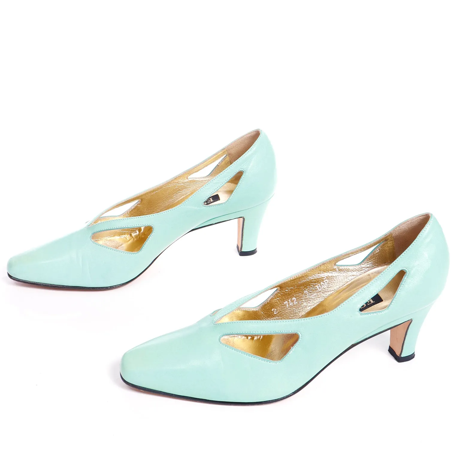 1980s Escada Mint Green Leather Cutout Shoes W Box & Bag