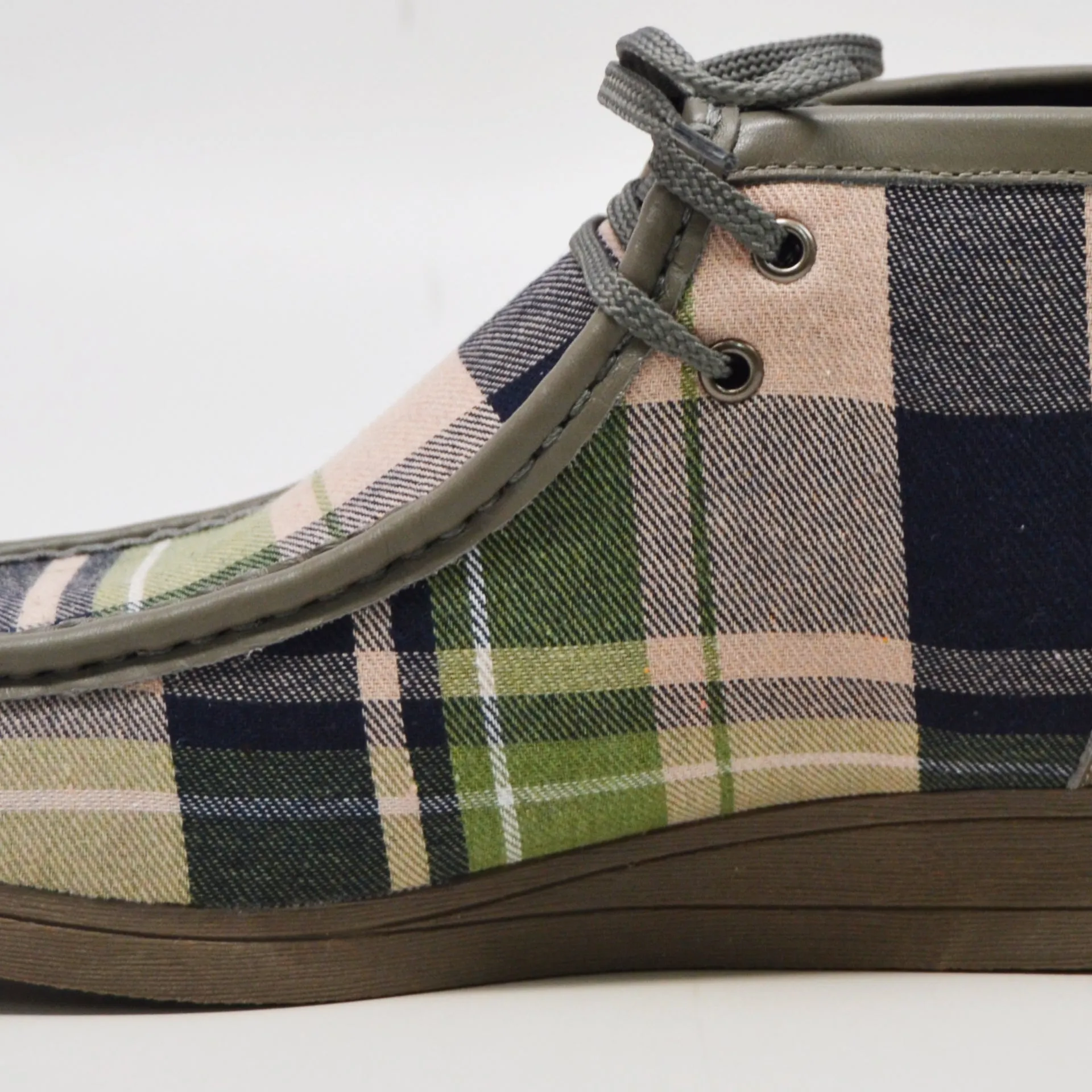 British Walkers New Castle Print 2 Wallabee Boots Men's Plaid Suede and Leather