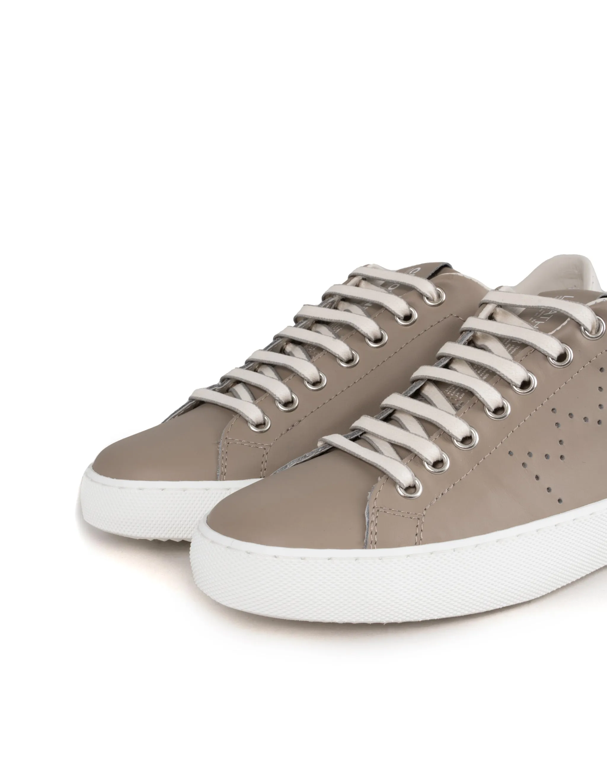 LEATHER CROWN | NAPPA LOW TOP SNEAKER