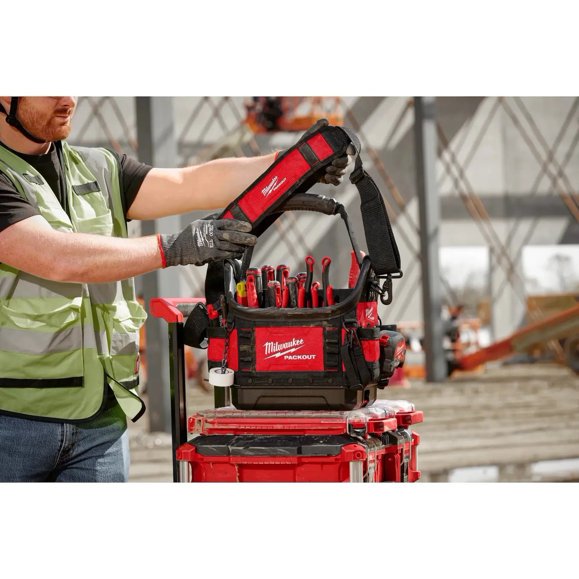 Milwaukee 48-22-8311 PACKOUT™ 9.75 in 15 in 19 in Structured Tote