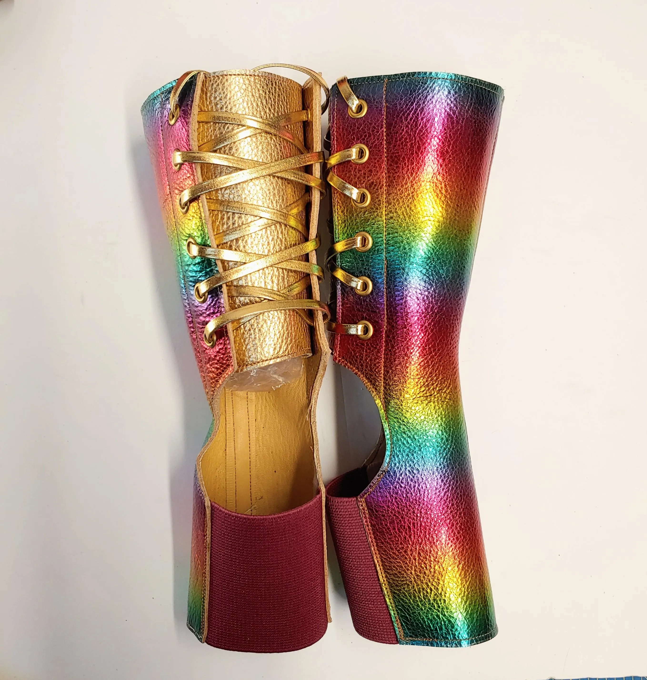 Short Aerial boots in RAINBOW Metallic