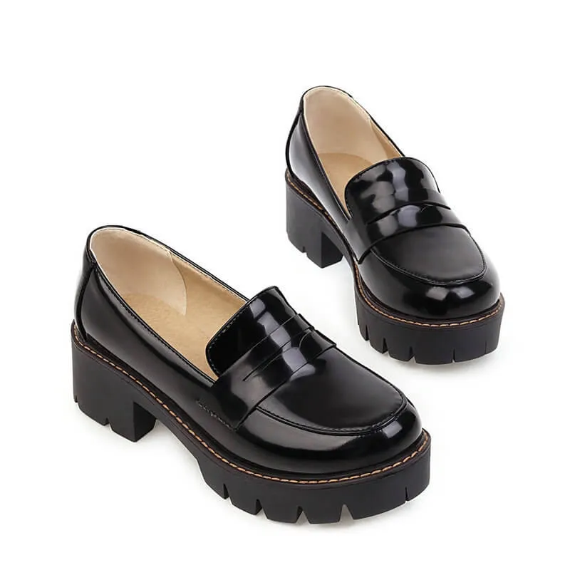 Uniwim Patent Leather Student Shoes SE21583