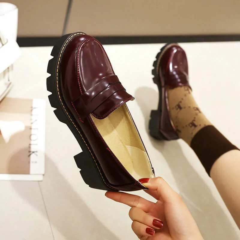 Uniwim Patent Leather Student Shoes SE21583