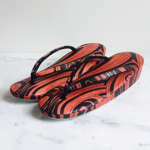 Vintage Red & Black Swirl Zori Slippers